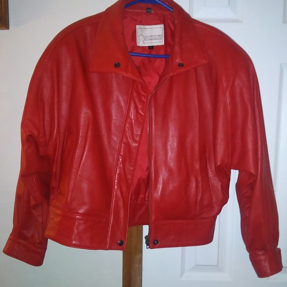 Georgetown leather design - Picture 3 of 3